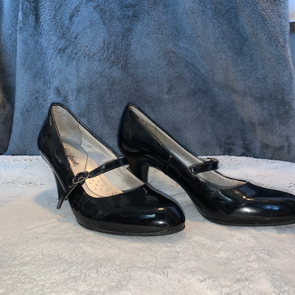 Short black Heels